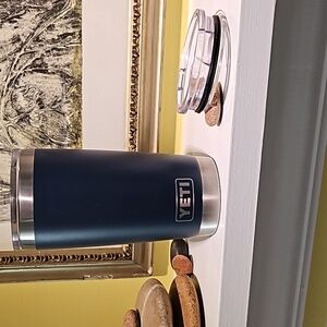 Yeti Tumbler 16oz Navy Two tops